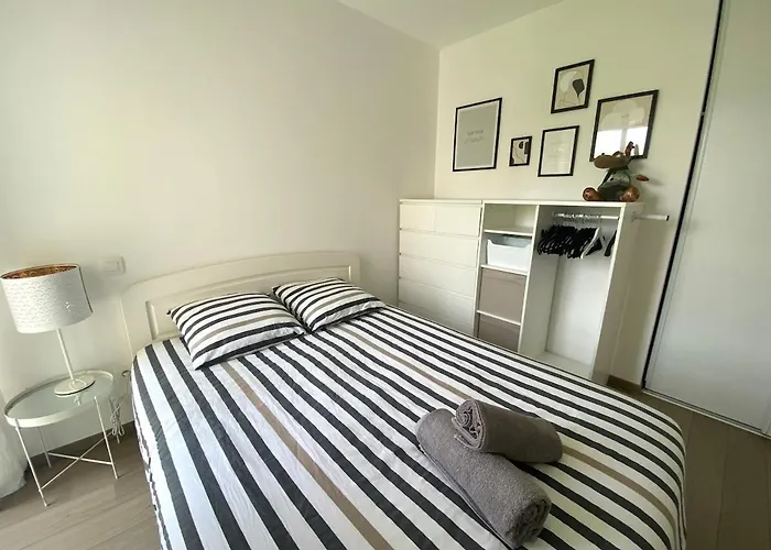 T2 Lumineux Loggia & Parking Proche Proce & Viarme 公寓