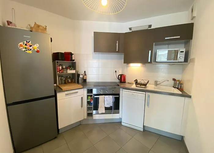 アパート T2 Lumineux Loggia & Parking Proche Proce & Viarme ナント